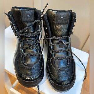 Nike women’s waterproof boots.